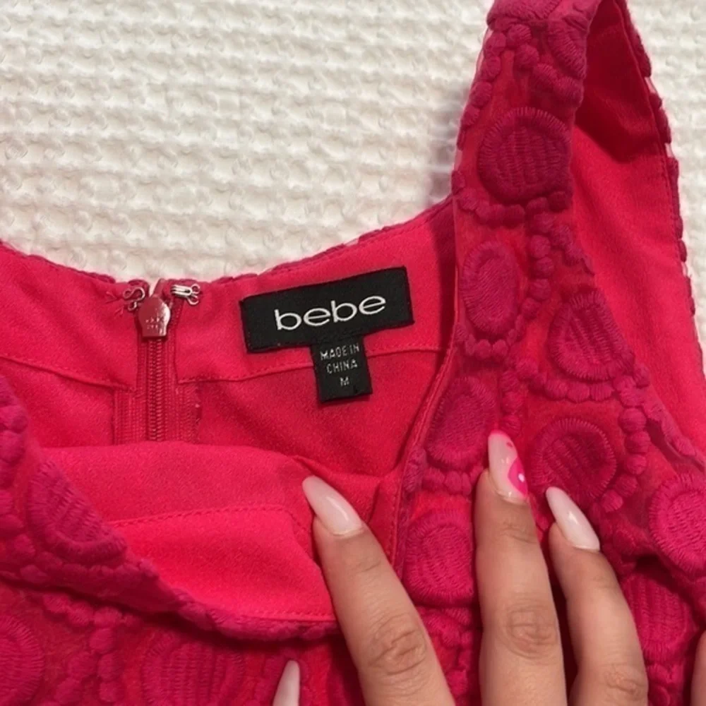 Bebe M pink dress‎ - Picture 2 of 3